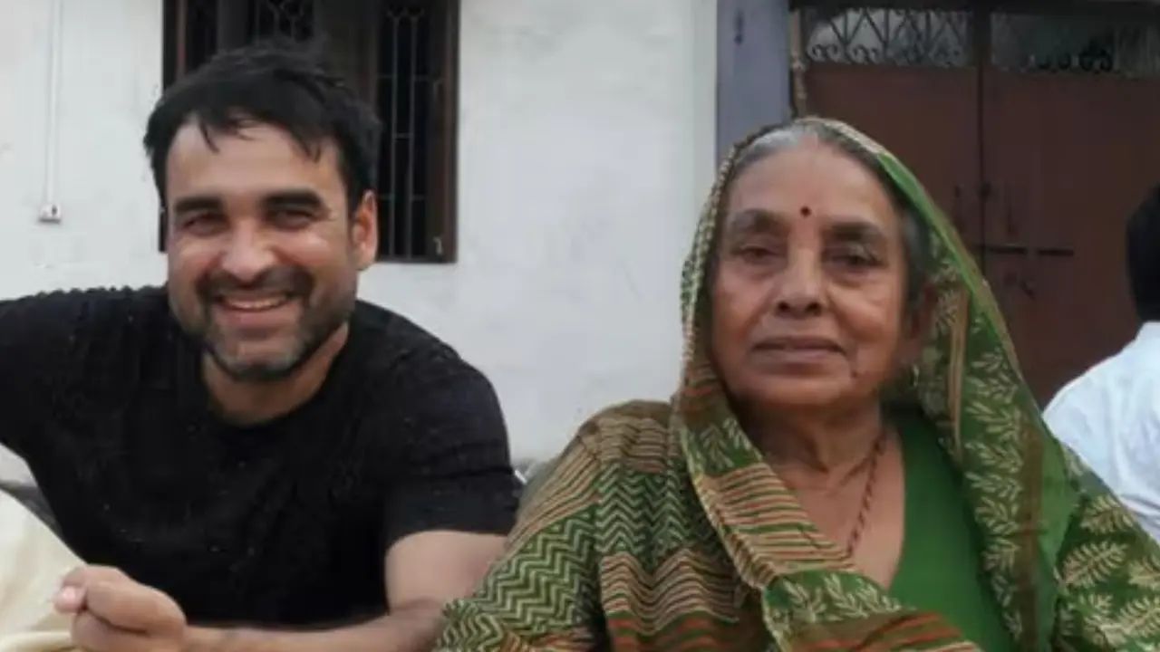 Pankaj Tripathi Mother Death: पंकज त्रिपाठींवर कोसळला दुःखाचा डोंगर,आईचे निधन, कुटुंबावर शोककळा