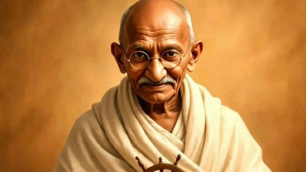 महात्मा गांधीच्या या चष्म्याच्या किमतीने सर्वांनाच आश्चर्यचकित केले आहे. ते अंदाजे २.५५ कोटी रुपयांना विकले गेले.