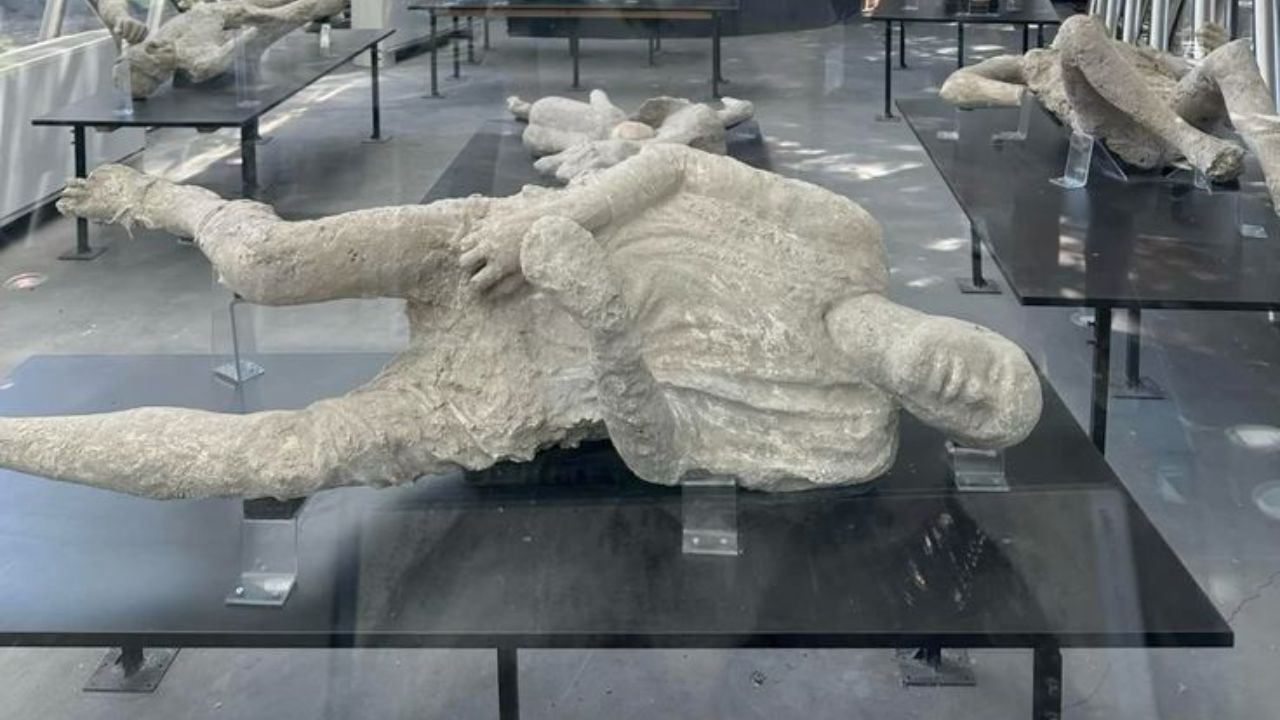 हे शहर १७० एकरमध्ये पसरलेले आहे. इथे त्याकाळी सुमारे ११,००० ते १५,००० लोक राहत होते. पण एका व्यापक विनाशामुळे हे सर्वच लोक सांगाड्यात रुपांतरीत झाले.