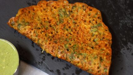 Recipe : खमंग-कुरकुरीत, पोटभरणीचा नाश्ता… 10 मिनिटांत तयार तयार करा ‘ज्वारीच्या पिठाचे धिरडे’
