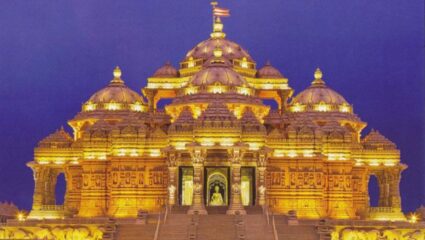 बीच-पर्वत नाही तर देशातील ही तीर्थस्थळ Gen Z आणि Millennials मध्ये ठरत आहेत लोकप्रिय