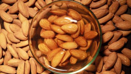 फक्त बदामच नाही तर या ड्रायफ्रुट्सच्या सेवनानेही मेंदू होतो तल्लख
