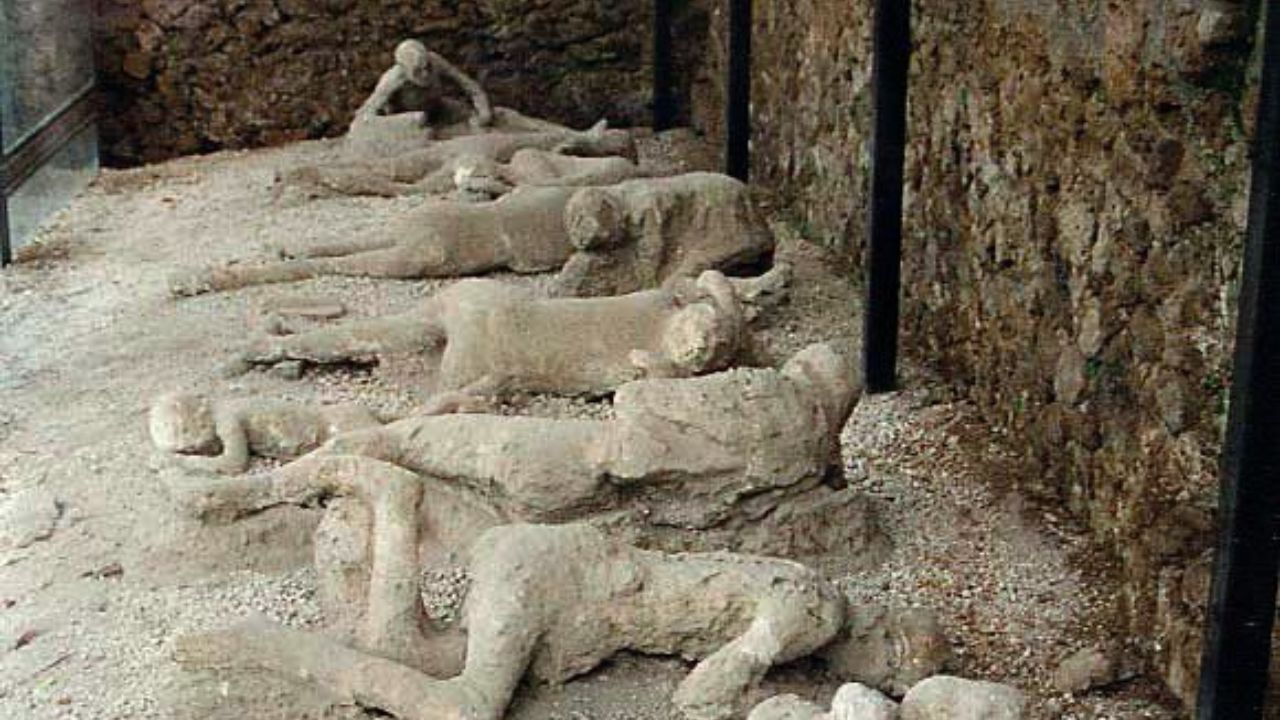 पोम्पेई आणि हर्क्युलेनियम या दोन्ही शहरांना सध्या युनेस्कोच्या जागतिक वारसा स्थळांच्या यादित सामील करण्यात आले आहे. लोकांसाठी ती अजूनही रहस्यमयी गूढ आहेत.