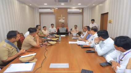 AI तंत्रज्ञानावर आधारित अद्यावत टोल नाका सुरू करा, प्रताप सरनाईकांचे आदेश