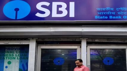 SBI ग्राहकांसाठी महत्त्वाची बातमी! ३० नोव्हेंबरपासून ही सेवा होणार बंद