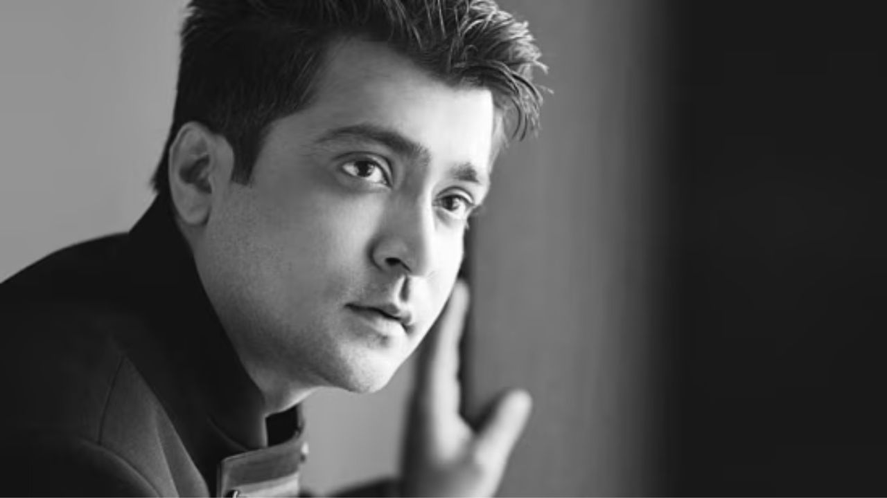 तामिळ अभिनेता अभिनय यांचे वयाच्या ४४ व्या वर्षी निधन; धनुषसोबत ‘या’ चित्रपटामधून केले पदार्पण