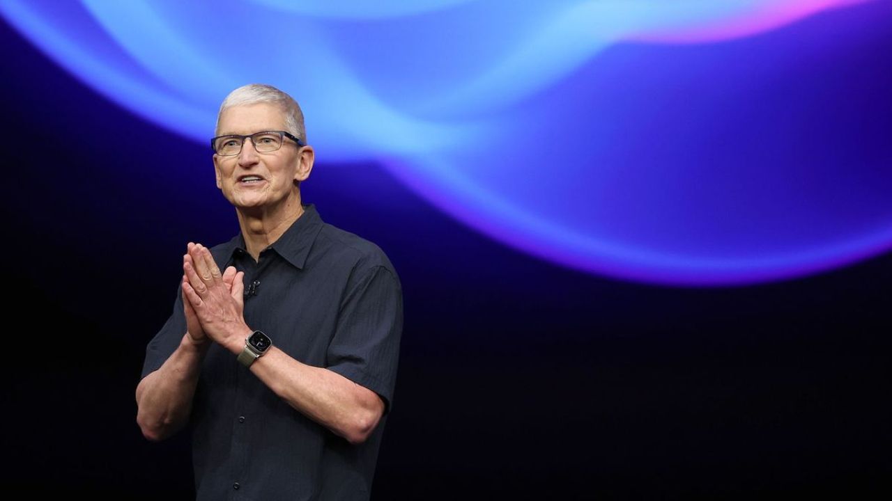 Apple मध्ये होणार मोठा बदल! टिम कुक सोडणार CEO पद , कोण घेणार त्यांची जागा? या नावाची जोरदार चर्चा