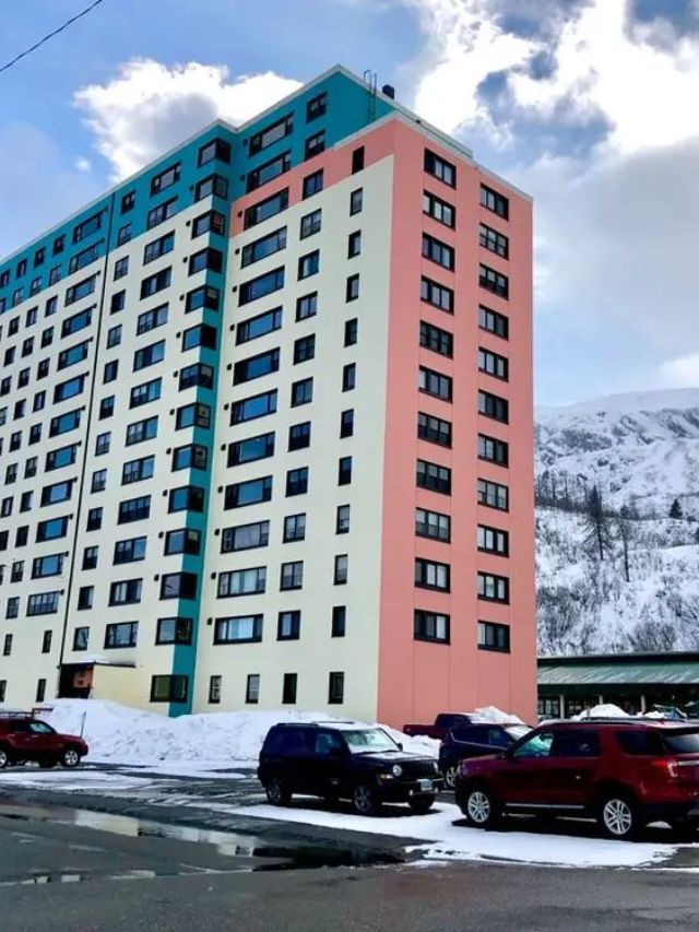 एक अशी इमारत ज्यात संपूर्ण शहर वसलेलं आहे