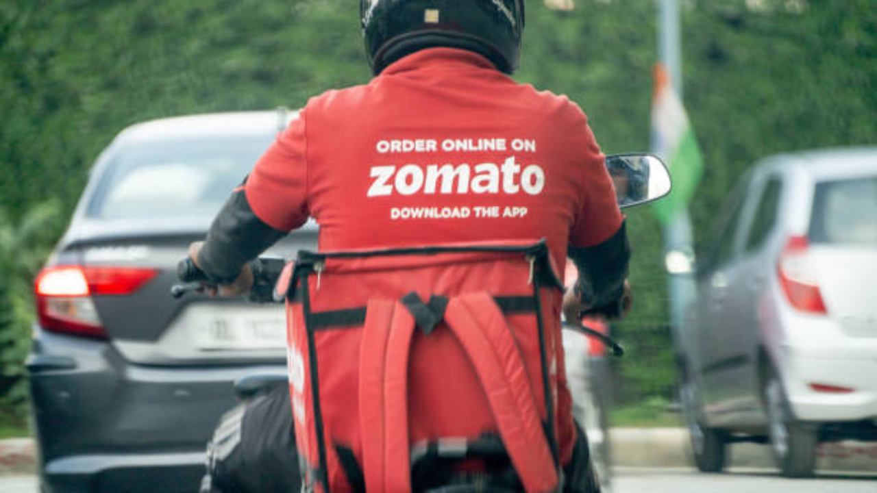 Naukari.com च्या मालकाने Zomato मध्ये ओतले 86 कोटी रुपये, रिटर्न मोजताना फुटला घाम; आकडा वाचून डोळेच विस्फारतील