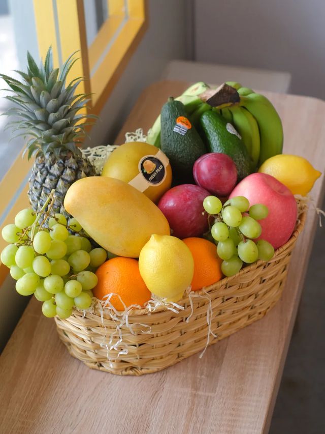 जगातील सर्वात महागडी फळं, किंमत कळल्यावर डोळे चक्रवतील