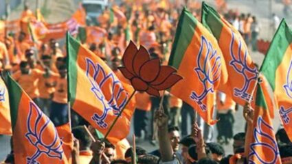 BJP Brahmin MLA meeting : जातीवर आधारित राजकीय समीकरणे! भाजपच्या 40 ब्राम्हण आमदारांची चार तास बैठक