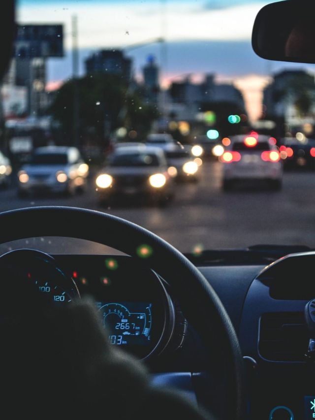 धोक्याची घंटा! कारमधील हे 5 लाइट्स देतात वॉर्निंग