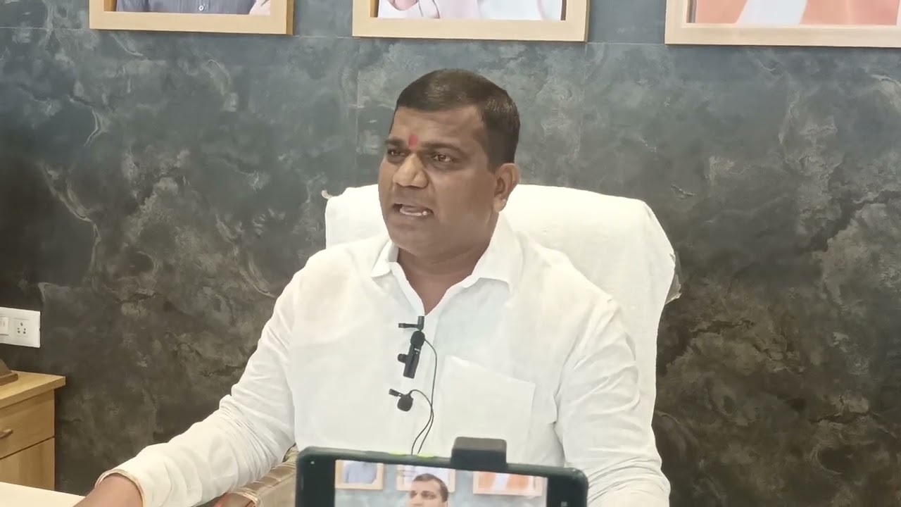 Maharashtra Local Body Election Result 2025 : चिपळूण नगरपालिकेत महायुतीचा दणदणीत विजय; उमेश सकपाळ नगराध्यक्षपदी विराजमान