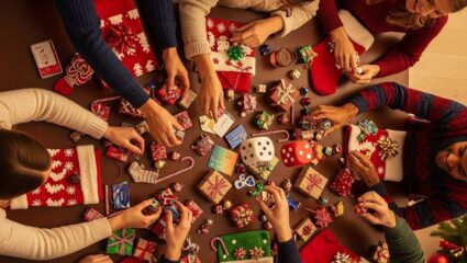 Christmas 2025: यंदा चॉकलेट्स नाही तर प्रियजनांना गिफ्ट करा हे गॅझेट्स, किंमत तुमच्या बजेटमध्ये