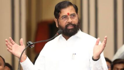 Maharashtra Politics : शिंदेसेनेमध्ये पसरले नाराजीचे विष? एकनाथ शिंदेंकडे नेत्यांनी वाचला तक्रारींचा पाढा