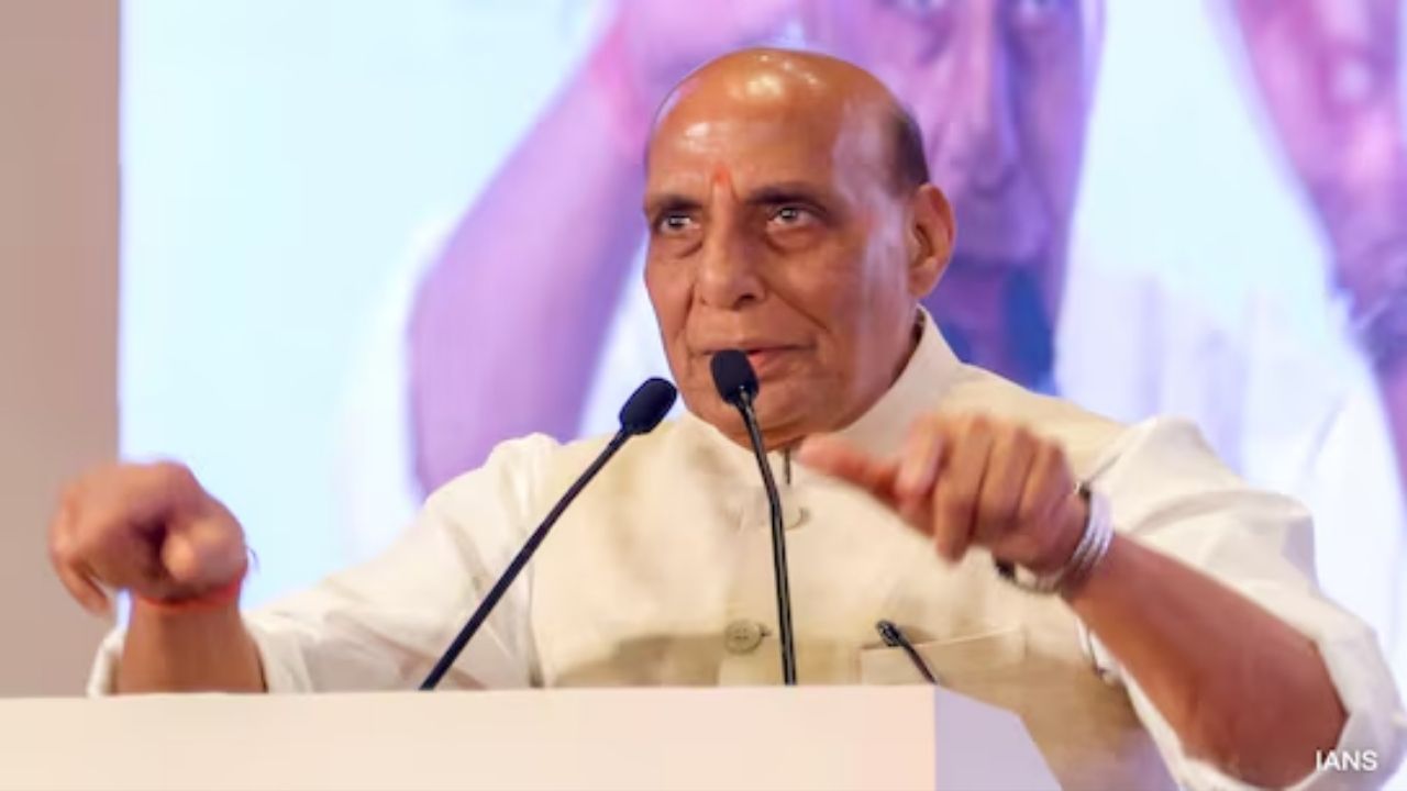 Rajnath Singh in Ayodhya : ‘ऑपरेशन सिंदूरवेळी, भारताने भगवान रामाच्या प्रतिष्ठेचे पालन केले…’, संरक्षण मंत्री नेमकं म्हणाले काय?