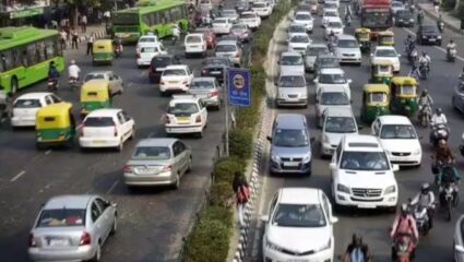 Delhi pollution News : “…तर पेट्रोल मिळणार नाही, वाहनचालकांना ७ लाख रुपयांचा दंड”, सरकारची मोठी घोषणा