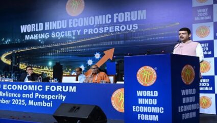 Devendra Fadnavis : “भारताला पुन्हा एकदा ‘विश्वगुरू’ होण्याची क्षमता…”, देवेंद्र फडणवीसांचा विश्वास