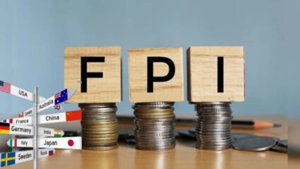 FPI Stocks News: परदेशी गुंतवणूकदारांची माघार! दोन आठवड्यांत १८ हजार कोटींची विक्री..; भारतीय बाजारांवर वाढला दबाव 