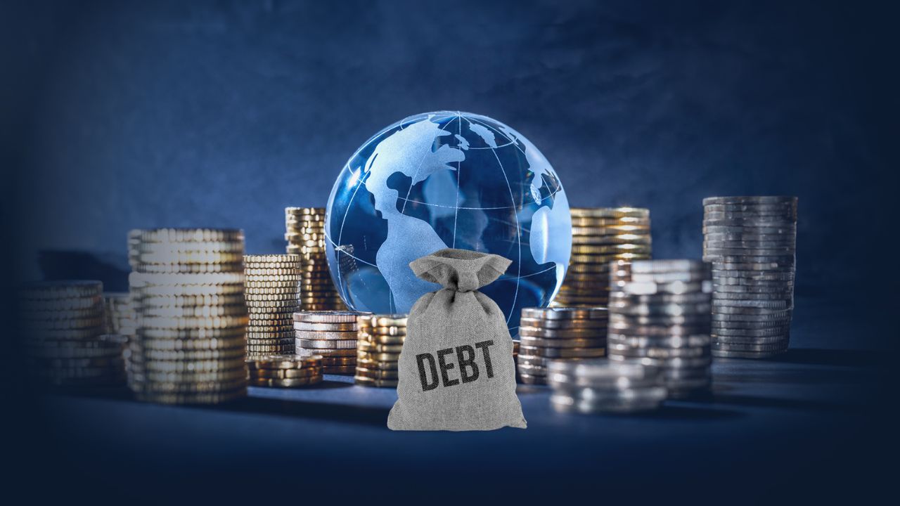 Highest Debt Country : जागतिक अर्थव्यवस्थेला कर्जाचा विळखा; जाणून घ्या 2025 मध्ये सर्वात जास्त कर्जबाजारी देश कोणते आहेत