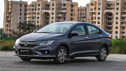 ‘हा’ एक फायनान्स प्लॅन आणि थेट शोरुममधून Honda City तुमच्या घरी! जाणून घ्या Down Payment आणि EMI