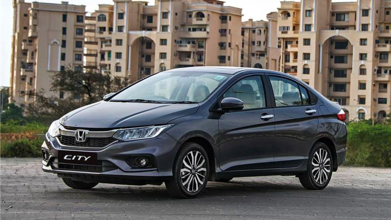 ‘हा’ एक फायनान्स प्लॅन आणि थेट शोरुममधून Honda City तुमच्या घरी! जाणून घ्या Down Payment आणि EMI