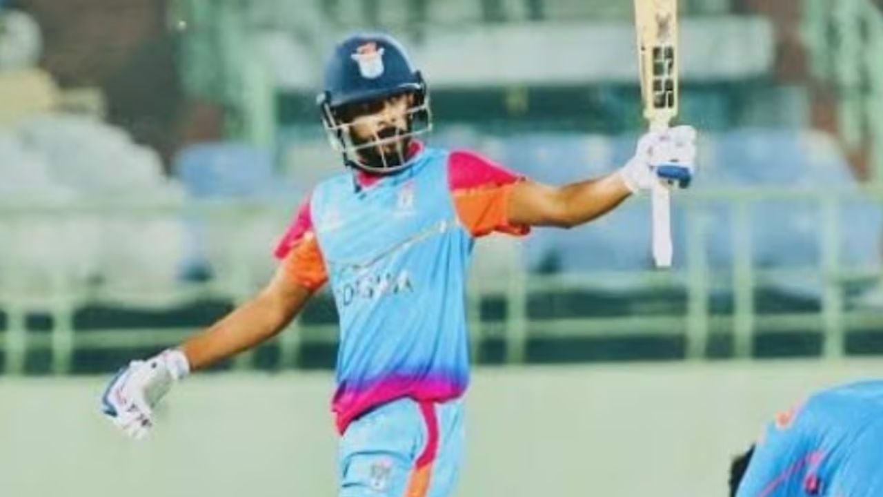 IPL लिलावात कुणी भाव दिला नाही! Vijay Hazare Trophy मध्ये ‘त्या’ पठ्ठ्यानं ठोकलं द्विशतक; खेळली 212 धावांची वादळी खेळी