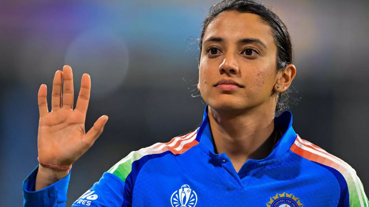 Smriti Mandhana : “त्या परिस्थितीत मला देवांची आठवण…” लग्न पुढे ढकलल्यानंतर स्मृती मानधना पहिल्यांदा आली समोर…; पहा VIDEO