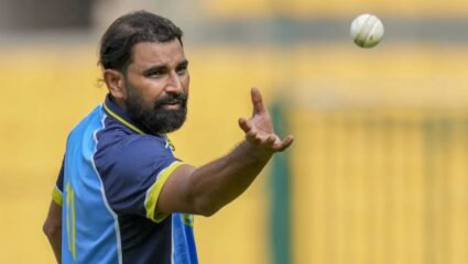 मोहम्मद शमीचा BCCI ला इशारा! घातक गोलंदाजीने पुन्हा उडवली फलंदाजांची भंबेरी; भारतीय संघात परण्याचा ठोकला दावा 