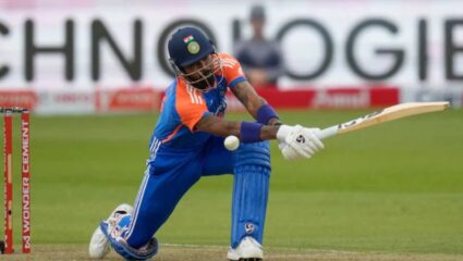 IND vs SA T20I series : कटकमध्ये हार्दिक पंड्याने मॅच खेचली! भारताचे दक्षिण आफ्रिकेसमोर 176 धावांचे लक्ष्य 