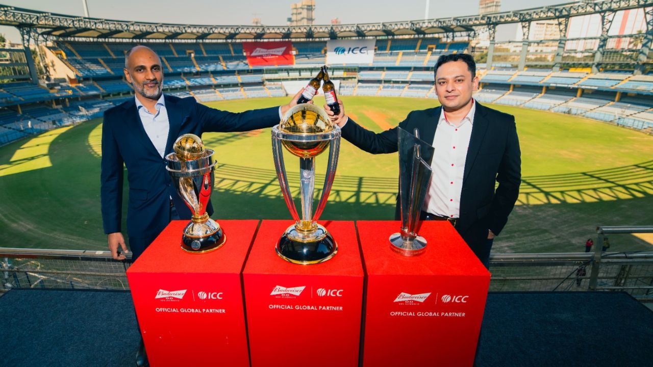 एबी इनबेव्ह आणि ICC कडून जागतिक भागीदारीची घोषणा! ब्रूइंग कंपनी बनली अधिकृत बीअर पार्टनर