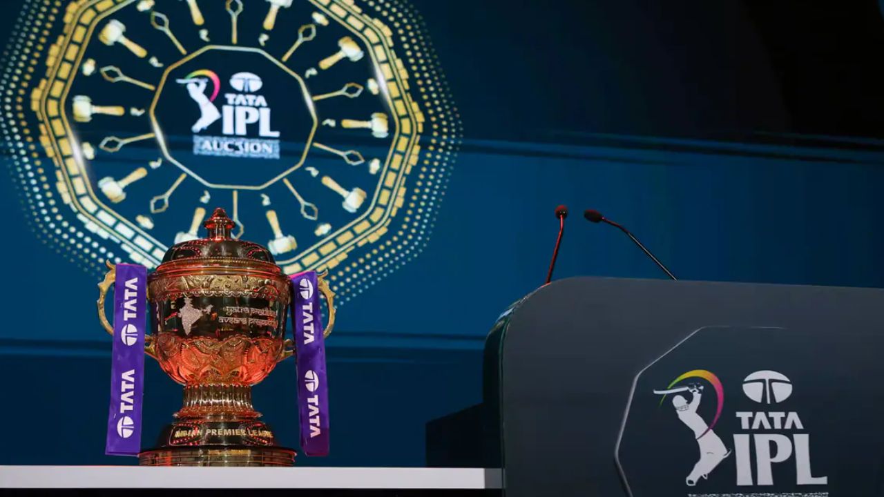 IPL 2026 Mini Auction : कुणाला लागली बोली? कुणाला मिळाला नारळ?वाचा खेळाडूंची संपूर्ण यादी