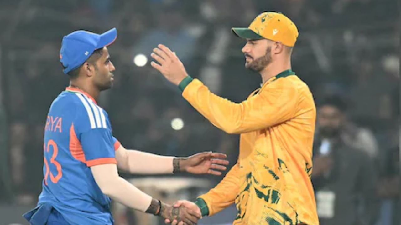 IND vs SA 4th T20I : लखनौमधील चौथ्या T20 सामन्यावर धुक्याचे सावट! सामना पाहण्यासाठी आलेल्या चाहत्यांचा हिरमोड 