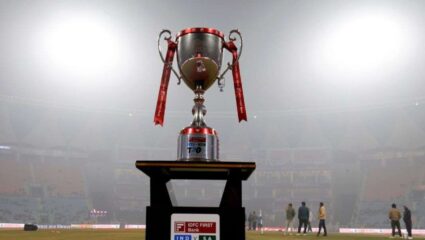 IND vs SA 4th T20I : चौथ्या T20 सामन्याला धुक्याचा फटका! दक्षिण आफ्रिका आणि भारत यांच्यातील सामना अखेर रद्द 