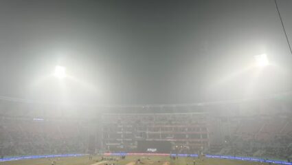 IND vs SA 4th T20I : तिकीटासाठी पठ्ठ्याने गव्हाचे 3 पोते विकले! सामना रद्द अन् चाहत्याचा संताप अनावर; Video Viral
