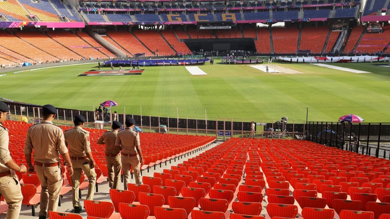 IND vs SA 5th t20I : पाचव्या T20 सामन्यावर हल्ल्याचे सावट! बॉम्ब स्क्वॉडकडून संपूर्ण मैदानाची तपासणी; वाचा सविस्तर 