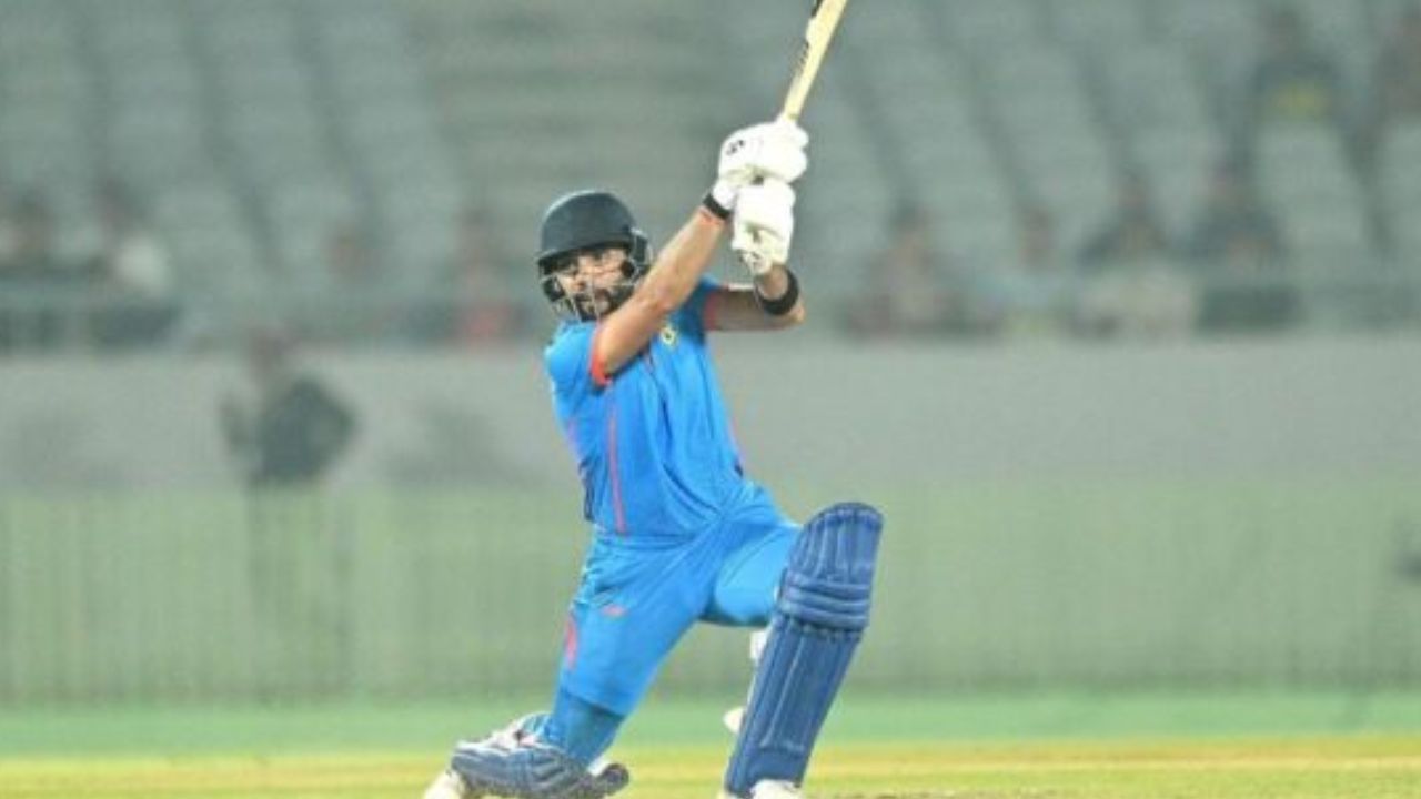 vijay hazare trophy 2025 : लिस्ट ए क्रिकेटमध्ये पठ्ठ्याने घडवला इतिहास! ध्रुव शौरीने लगावले सर्वाधिक लागोपाठ शतके