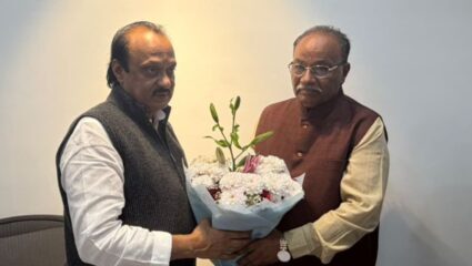 PUNE NEWS : भाजपाला मोठा धक्का! ज्येष्ठ नेते धनराज आसवानी यांचा राष्ट्रवादी काँग्रेसमध्ये प्रवेश