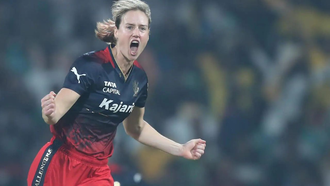 WPL 2026 : दिल्ली कॅपिटल्समध्ये ‘ही’ स्टार खेळाडू सामील! तर RCB ला मोठा झटका; अष्टपैलू एलिस पेरीची माघार 