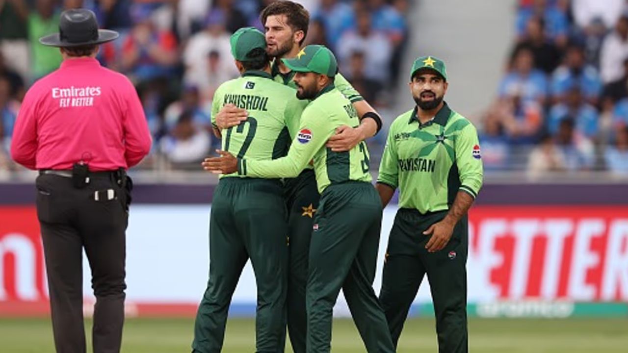 टी-२० विश्वचषक स्पर्धेपूर्वी पाकिस्तानला मोठा झटका! स्टार खेळाडू वेगवान गोलंदाज दुखापतग्रस्त 