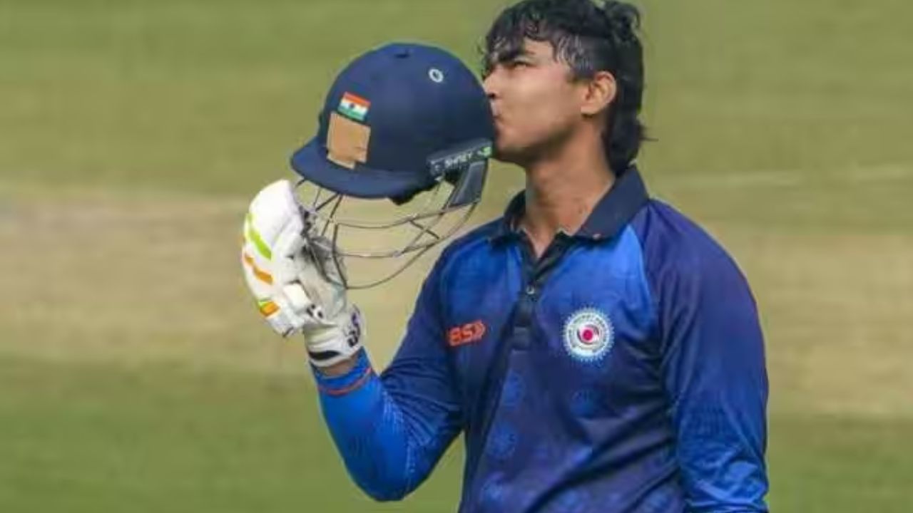 Vijay Hazare Trophy : वैभव सूर्यवंशीचा झंजावता सुरूच! विजय हजारे ट्रॉफीमध्ये ठोकले जलद शतक; अशी कामगिरी करणारा तो दुसराच खेळाडू 