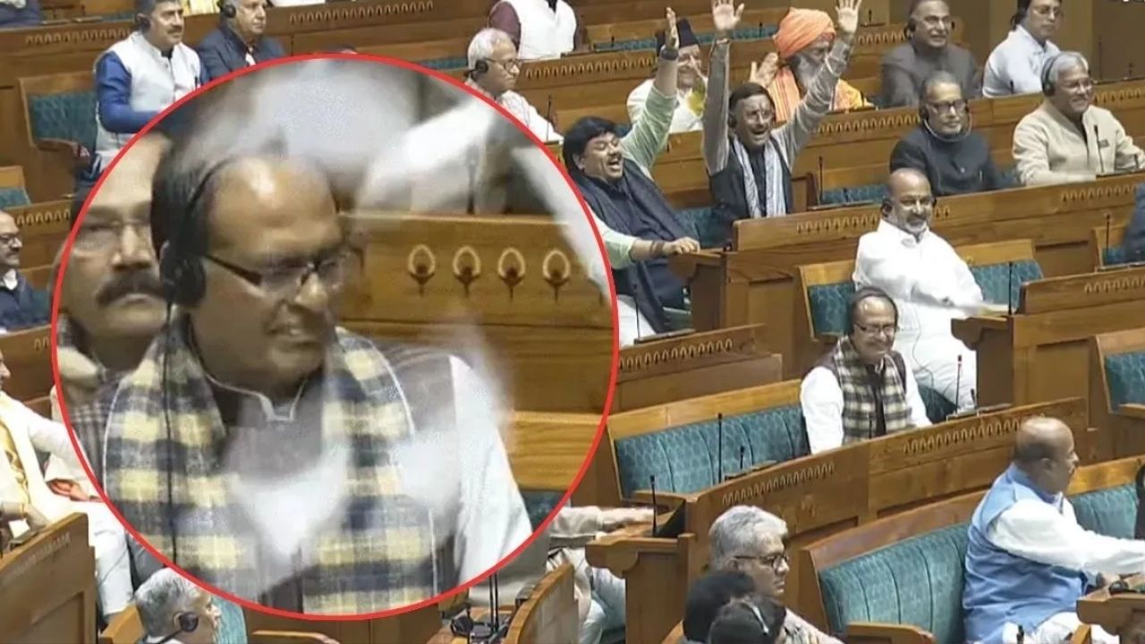 VB-G RAM-G Bill passed : लोकसभा आहे की कुस्तीचा आखाडा? VB-G RAM-G बिल पास होताच खासदारांनी केली फेकाफेकी