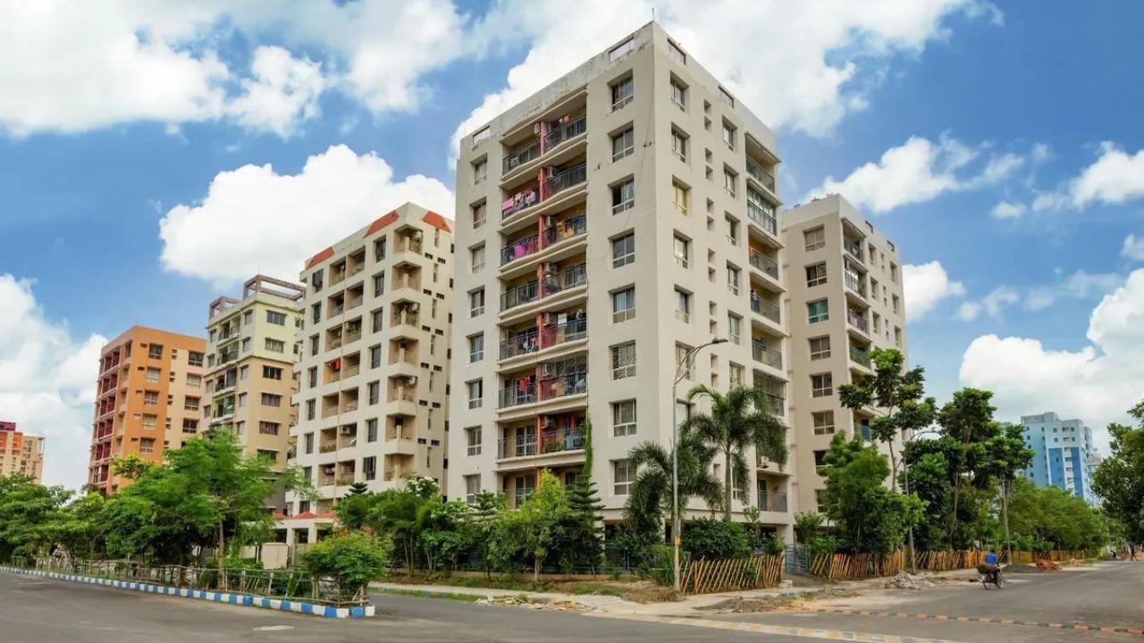 CIDCO Housing Price: हक्काचं घर घेणाऱ्यांसाठी दिलासादायक बातमी! सिडकोच्या घरांच्या दरात कपात?