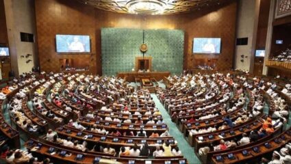 Parliament session live Updates: काँग्रेसच्या रॅली पंतप्रधान मोदींविरोधात घोषणाबाजी? संसदेत सत्ताधारी आक्रमक