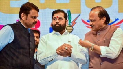 Maharashtra Politics : 2029 मध्ये महायुतीचं सरकार जाणार…! सरकारच्या नाकी नऊ आणणाऱ्या मराठा नेत्याच्या वक्तव्याने उडाली खळबळ