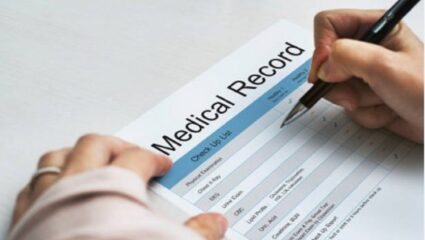 कराडमध्ये मोठ्या रॅकेटचा भांडाफोड; तज्ज्ञ डॉक्टरांच्या बनावट सहीचा दिला जायचा रिपोर्ट