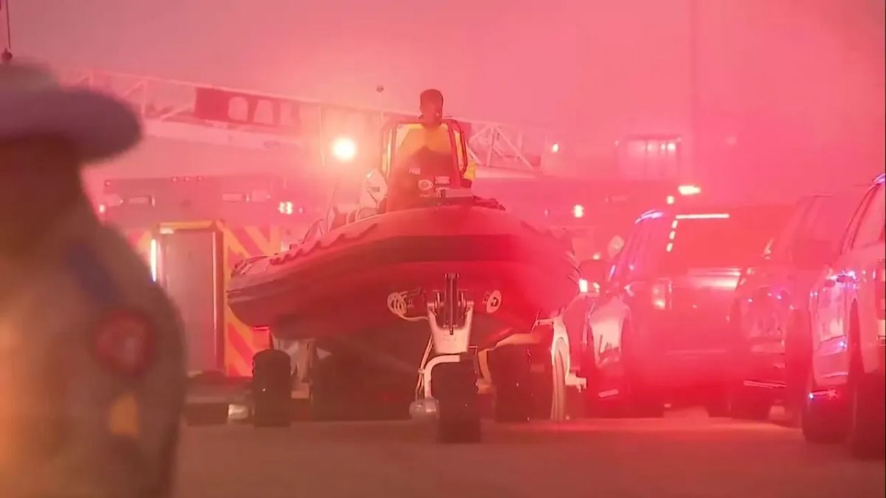 टेक्सासच्या गॅल्वेस्टनमध्ये भीषण अपघात; मेक्सिकन नौदलाचे विमान लँडिंगदरम्यान कोसळले