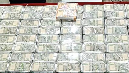 Satana Crime: बनावट ५०० रुपयांच्या नोटांचा सुळसुळाट, सटाण्यात ३० हजार रुपयांहून अधिक नोटा जप्त