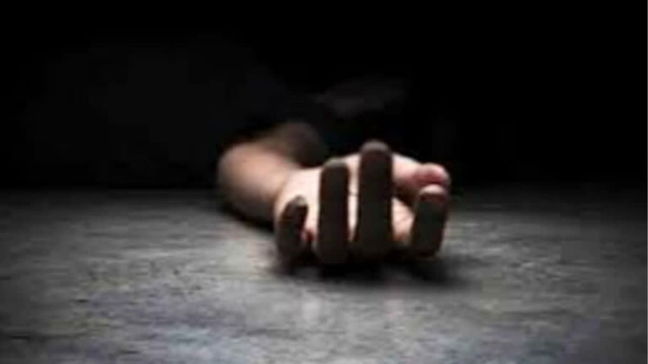 Hyderabad News: हृदय पिळवटणारी घटना! 30 वर्षीय मुलाचा मृत्यू झाल्याचं कळलंच नाही! ज्येष्ठ आई-वडिलांसोबत 4 दिवस मृतदेह घरातच