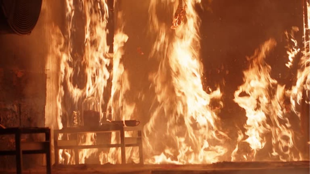 Goa Accident: हाताला काम नाही म्हणून गावची पोर गोव्याला गेली, येताना गावात मृतदेह आले; काय म्हणाले मृतकांचे  कुटुंबीय?